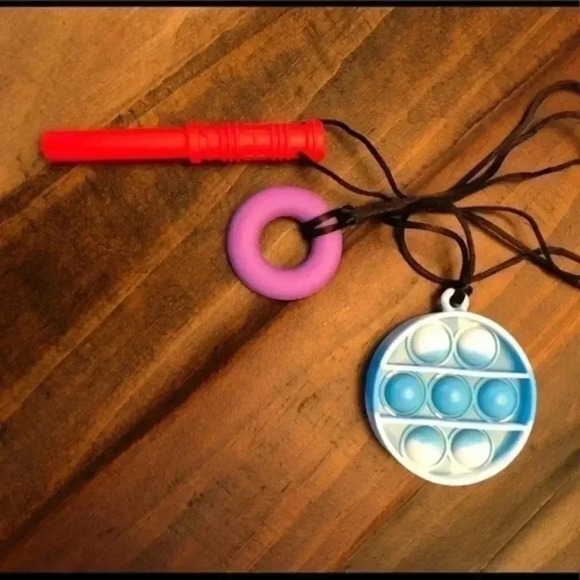 Set of 3 Autism Sensory Chew Oral Stimulation Fidget Toy Necklaces NWT - Picture 3 of 5